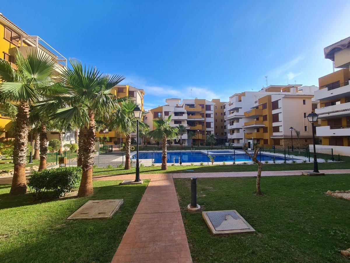 Apartament Magdalena Apartment Torrevieja Exterior photo